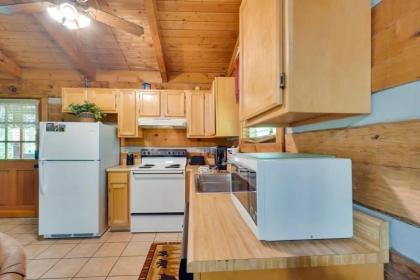 A Lover's Paradise cabin